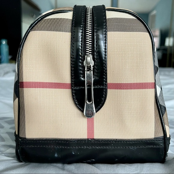 SOLD‼️ Burberry Nova Check Satchel - Picture 8 of 9